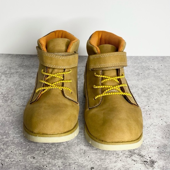 Childs OshKosh Boots - Picture 2 of 5